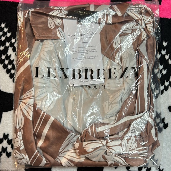 ❌❌❌ SOLD LPH❌❌❌Lexbreezy Hawaii 🌺 Naupaka Rose Taupe 🌹 Mini Wrap Dress NWT - Picture 3 of 8